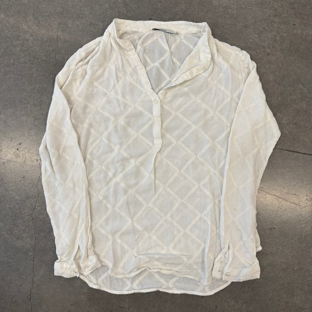 Vintage Y2k 0039 Italy White Longsleeve Lightweight Blouse Medium